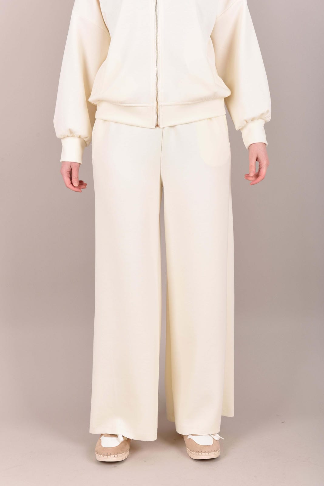 Basis Loungebroek in 4 kleuren