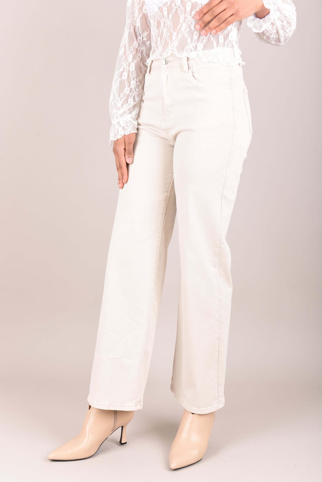 Beige Jeans