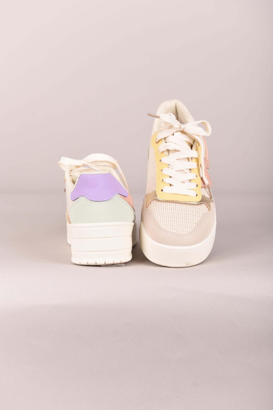 Flair Sneakers