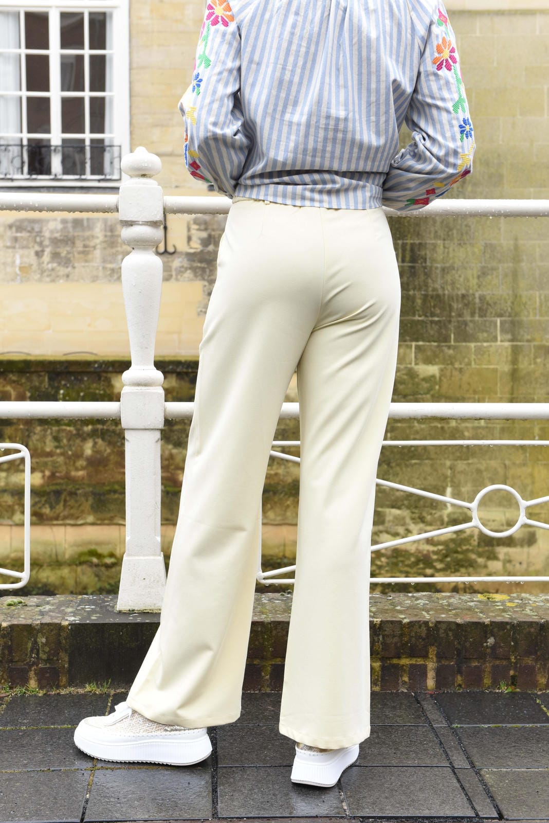 Daisy Pantalon