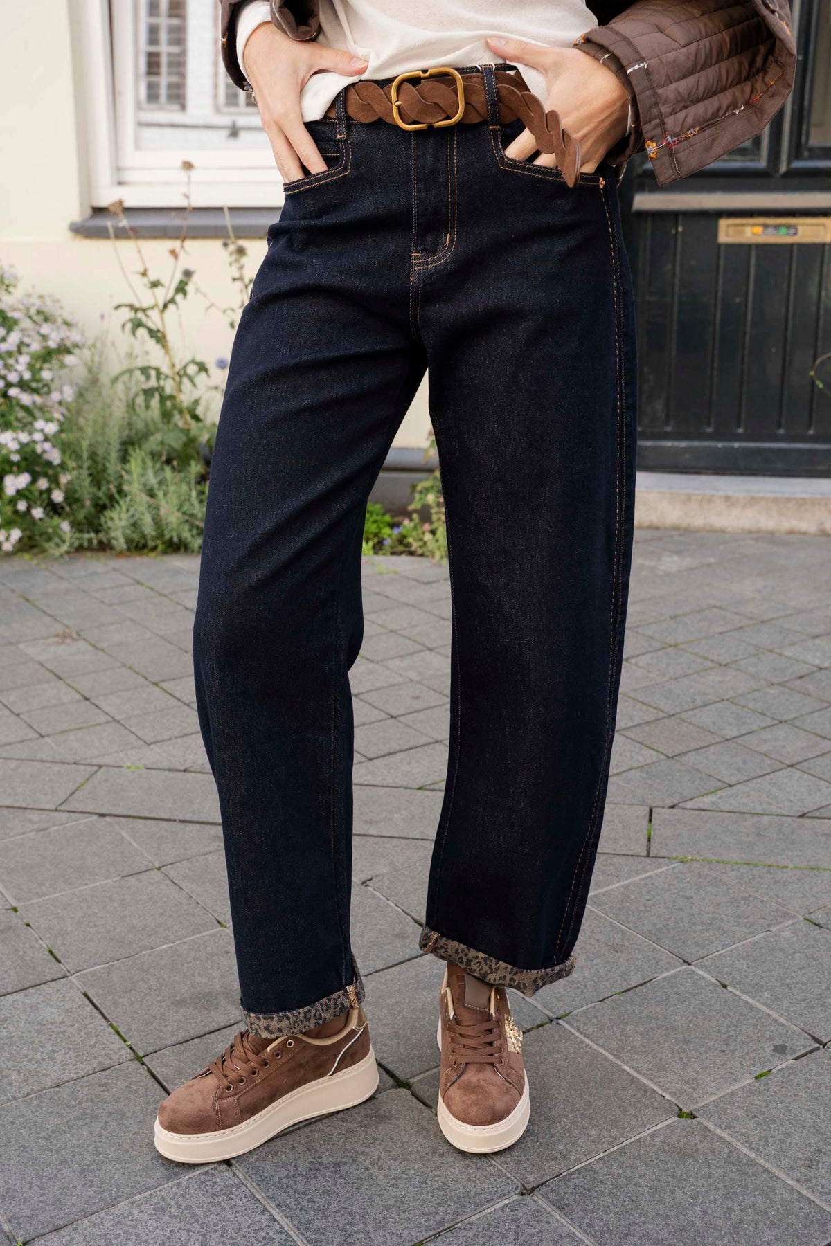 Dorevyn Balloon Jeans