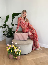 Rosy vibes