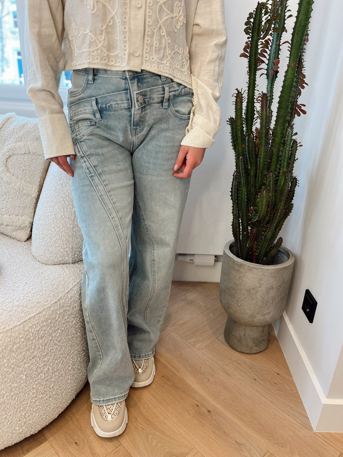 Modern jeans