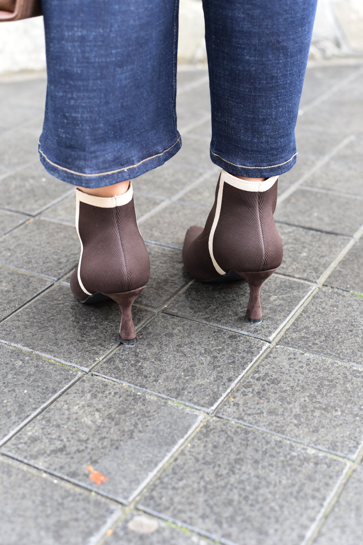 Bruine enkellaarzen met stretch achterkant