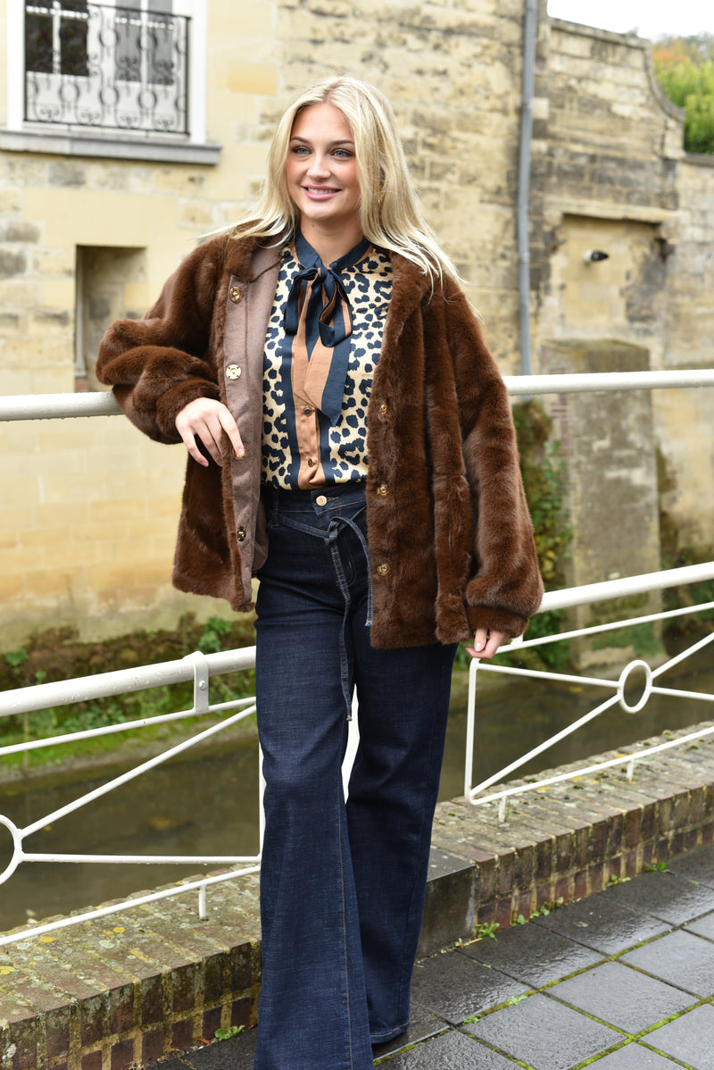 Nika Faux Fur jas outfit inspiratie