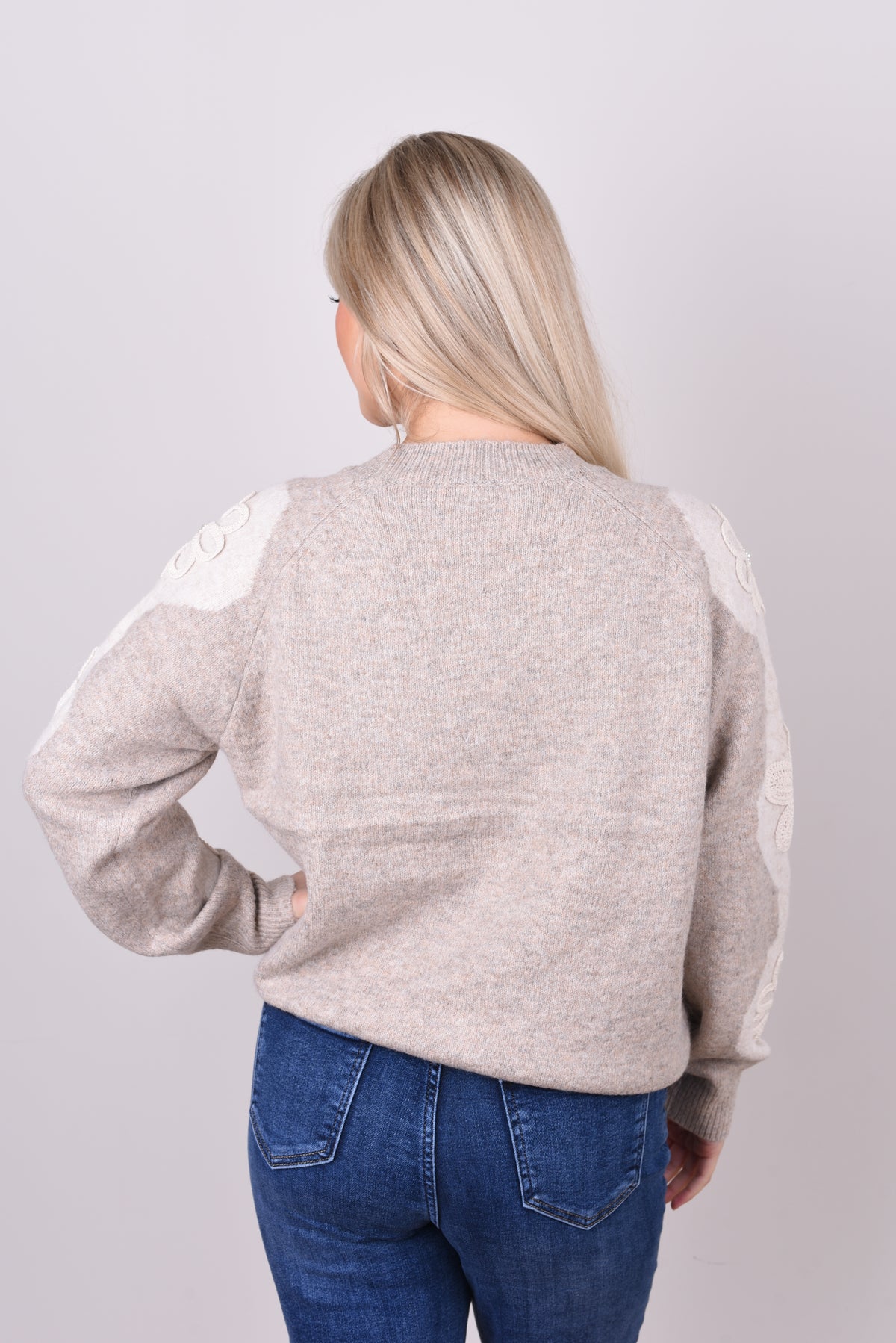 Flower trui in 2 kleuren