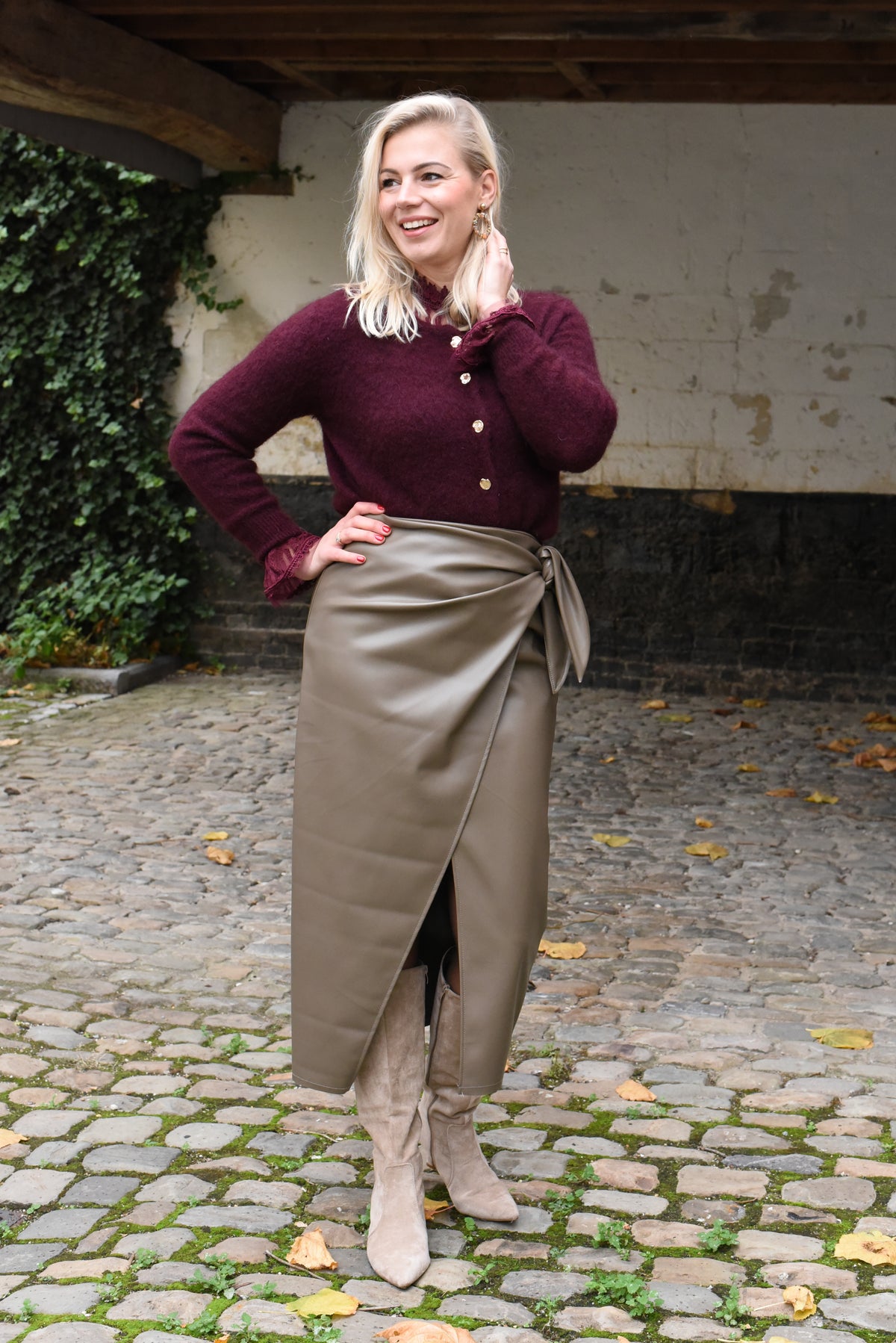 Strik Lederlook Wikkelrok in Kaki