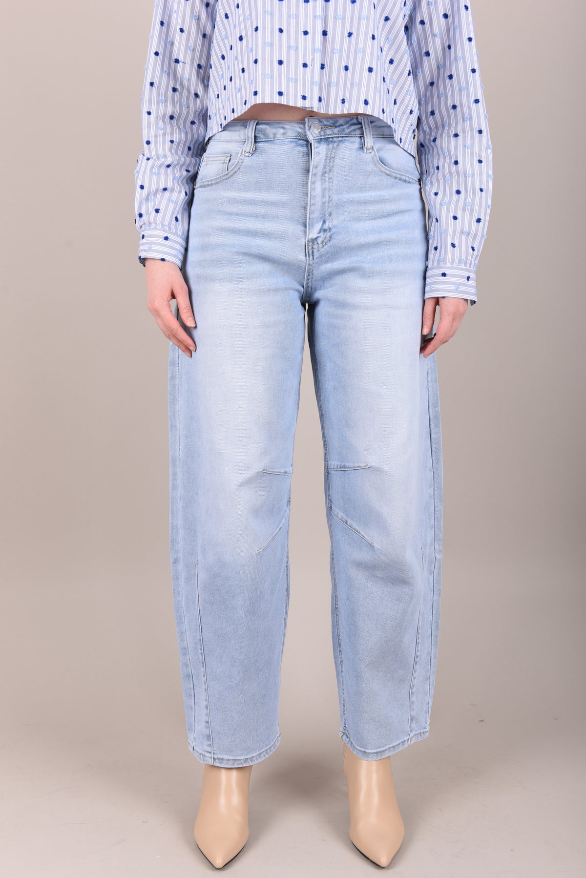Lara Barrel Jeans voorkant