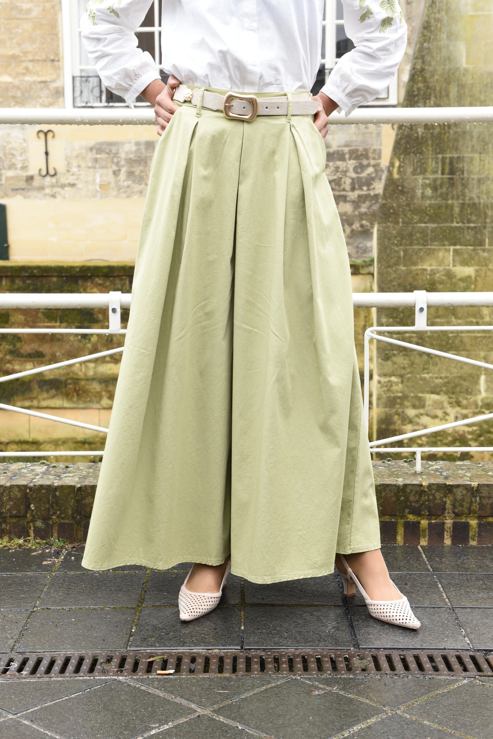 Wijdvallende broek in 2 kleuren