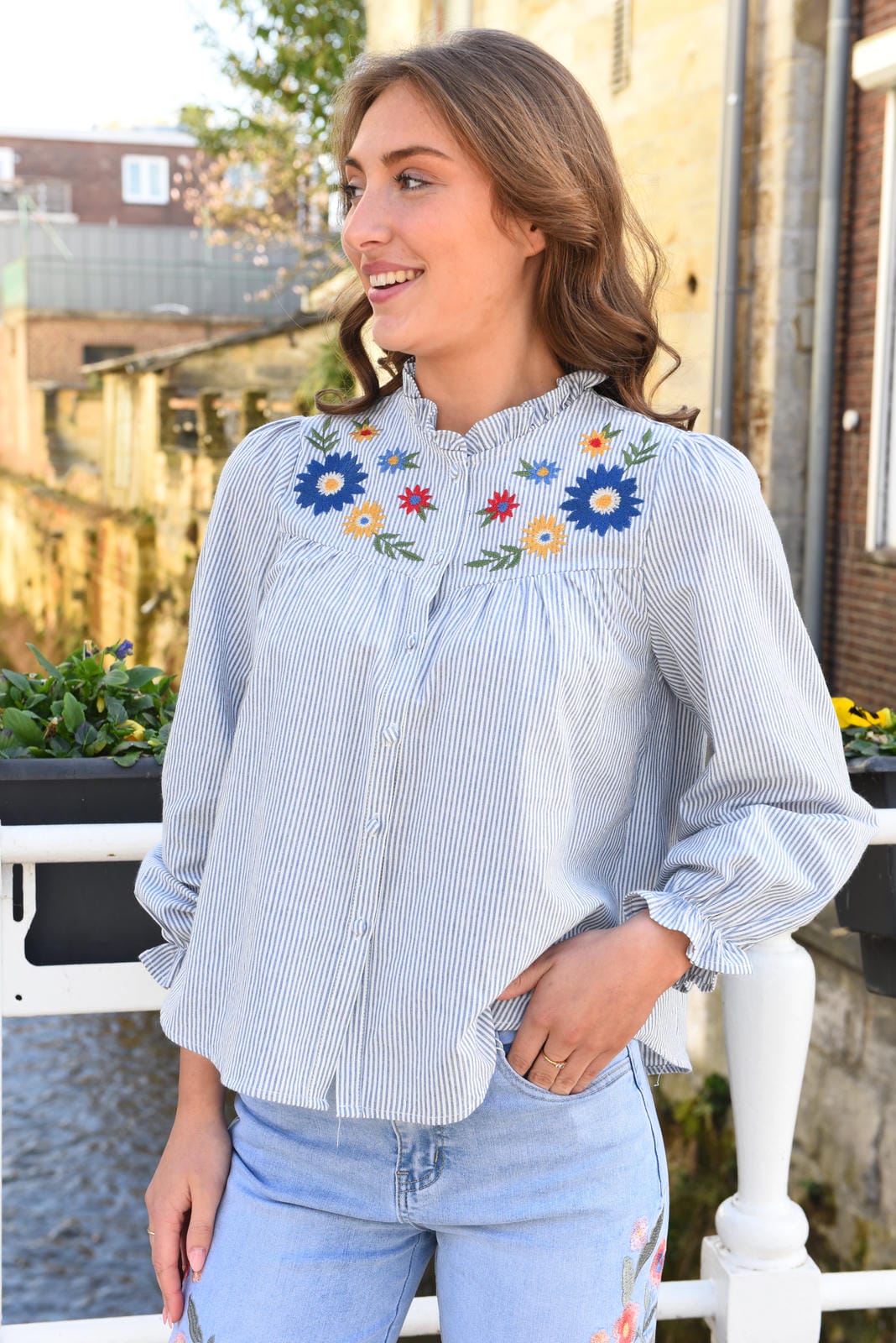 Cairo Blouse met bloemen en strepen