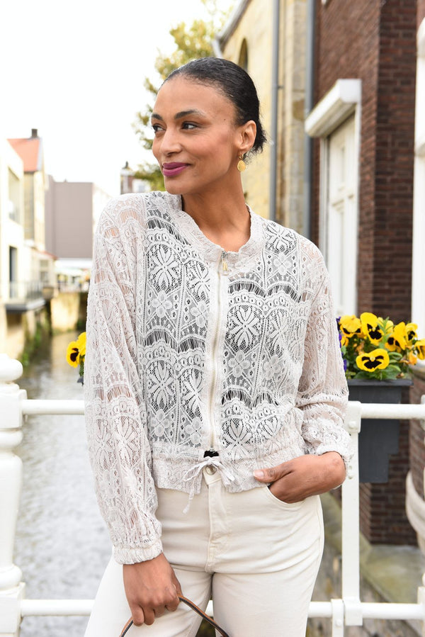 Noé Lace Blouse in 2 kleuren