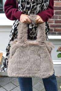 Pina Faux Fur handtas