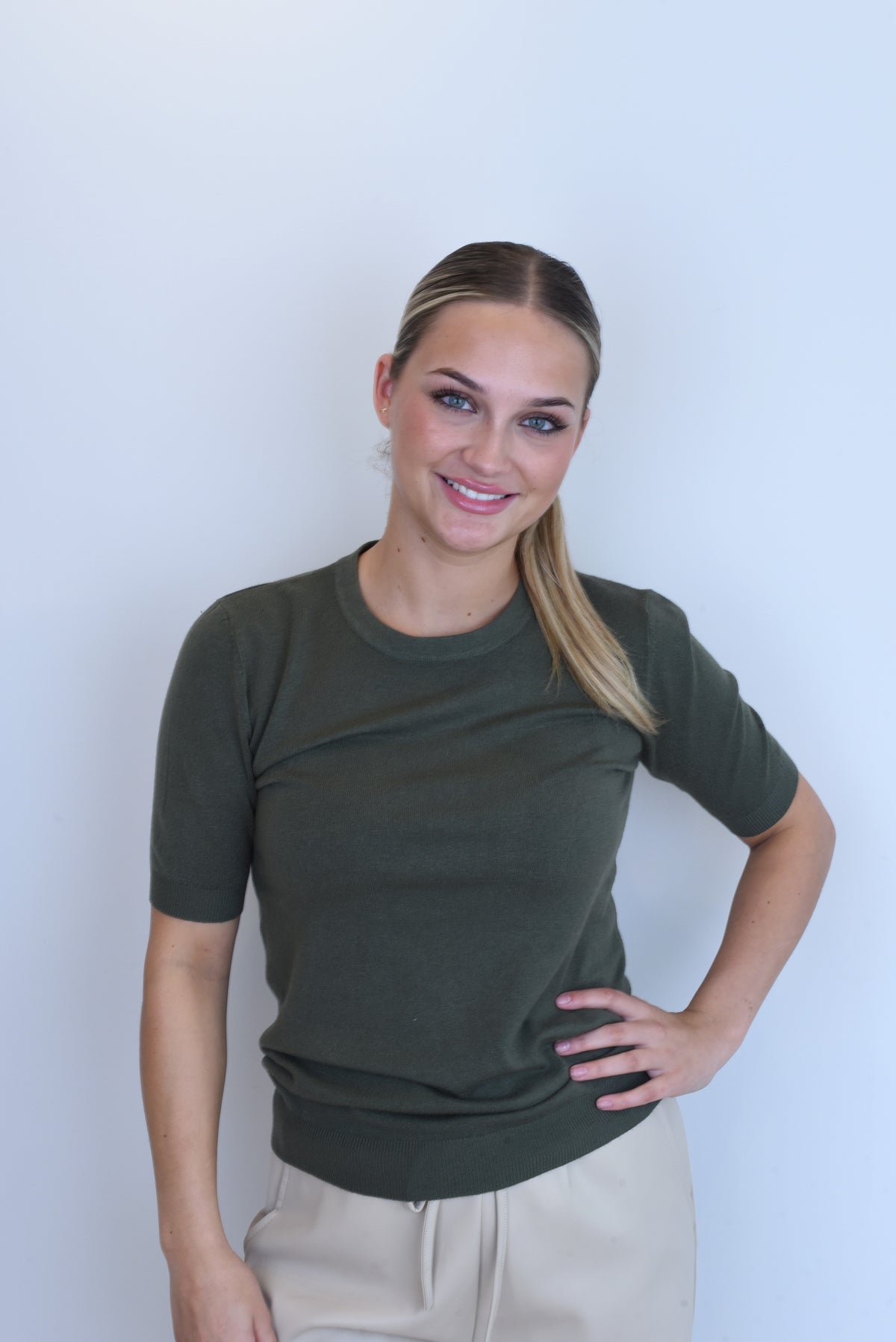 Leno fijngebreid basic truitje in 5 kleuren