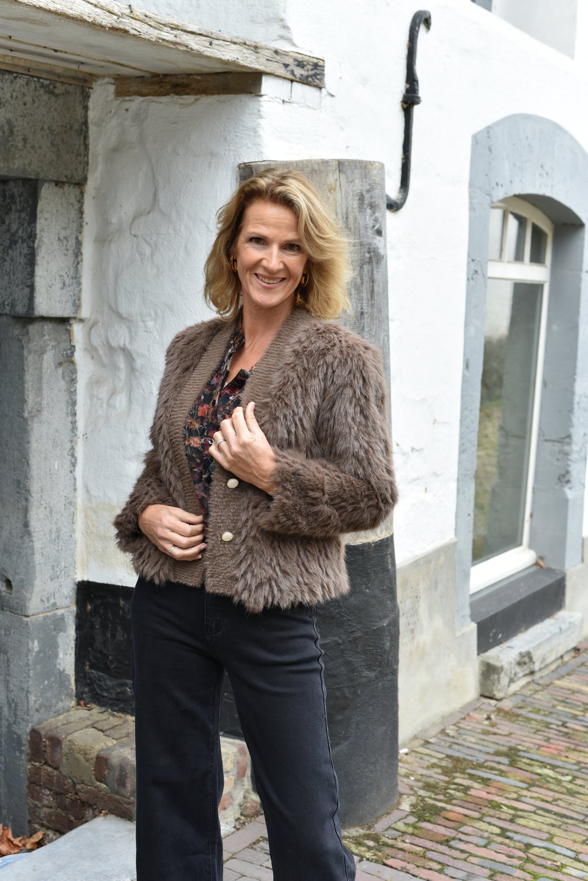 Corvis vest bruin - gebreid damesvest - Mela