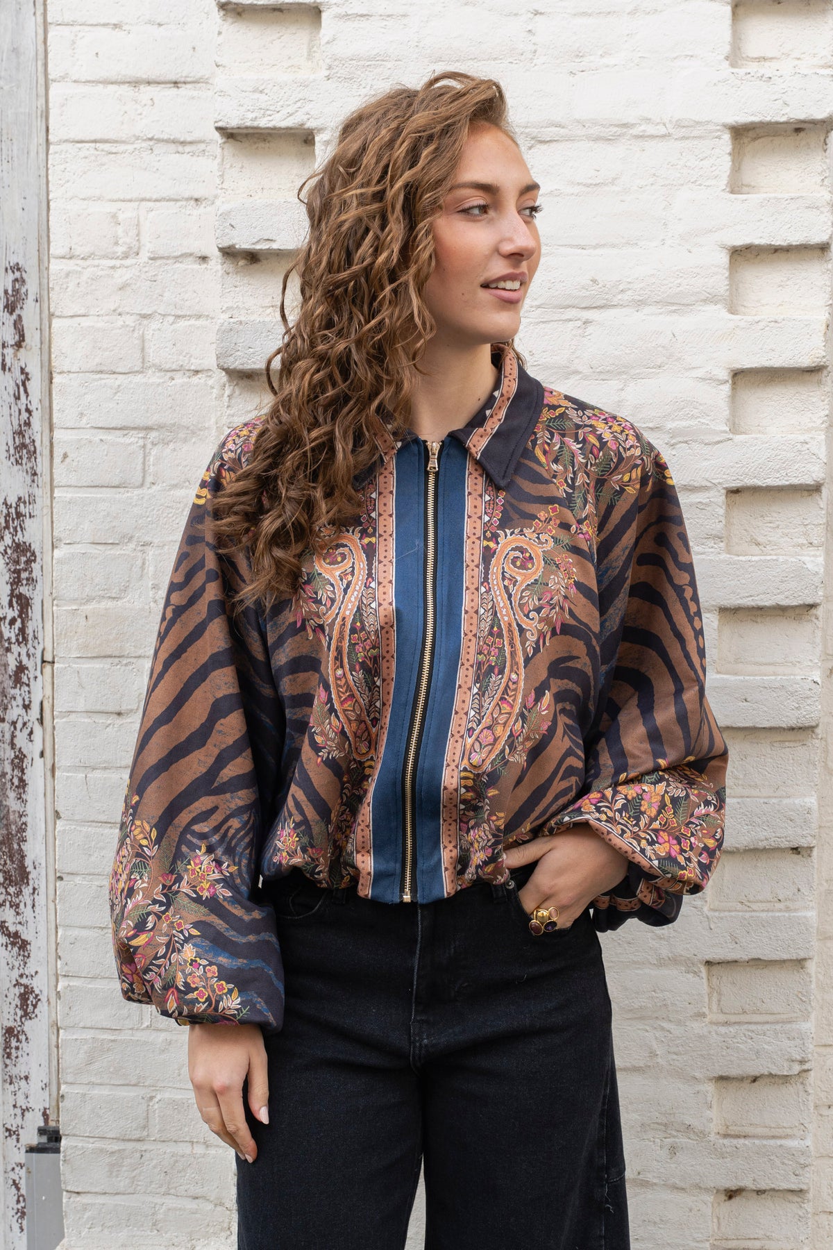 Morava Vest in 2 kleuren
