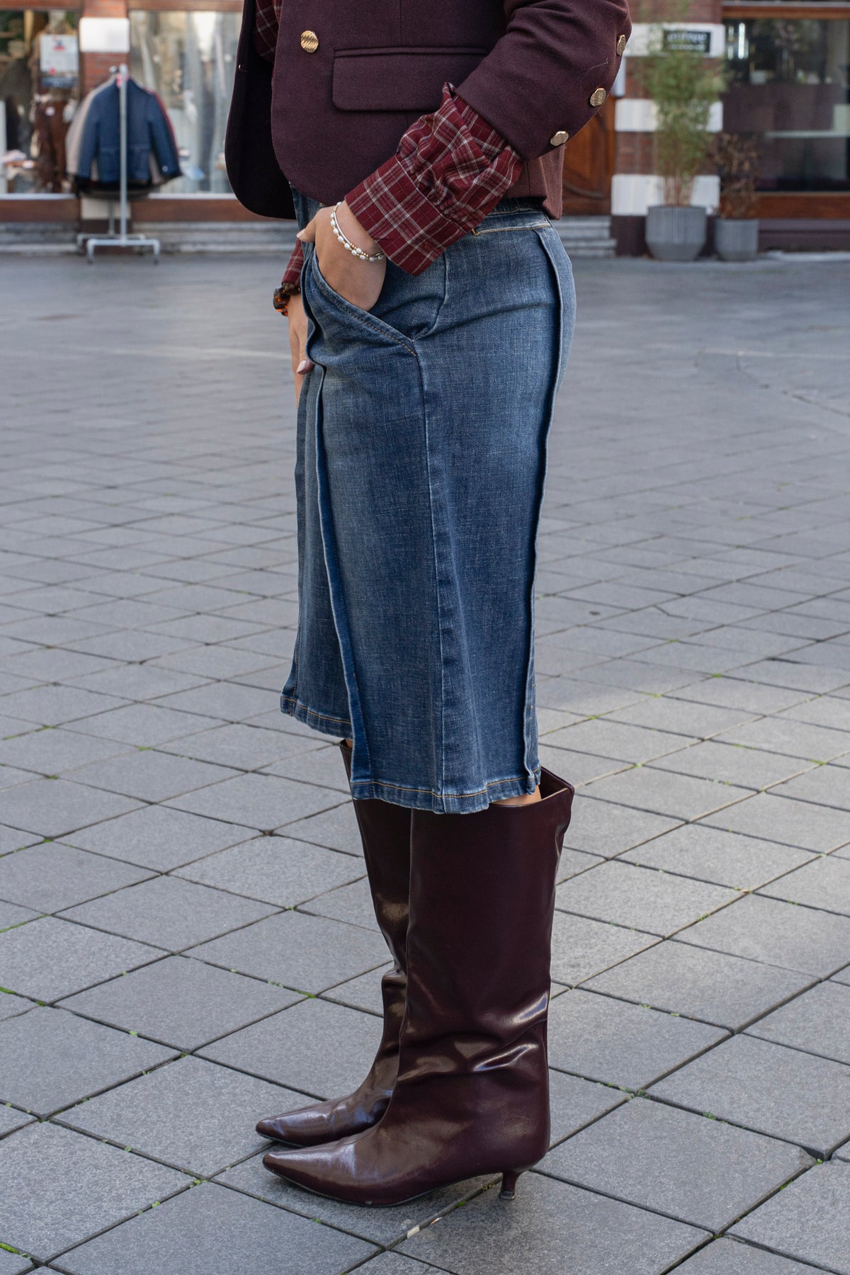 Wide Awake Short Jeans